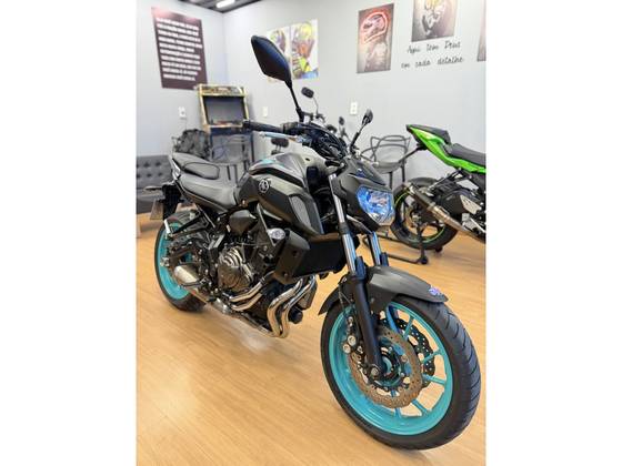 YAMAHA MT-07 ABS YAMAHA MT-07 ABS